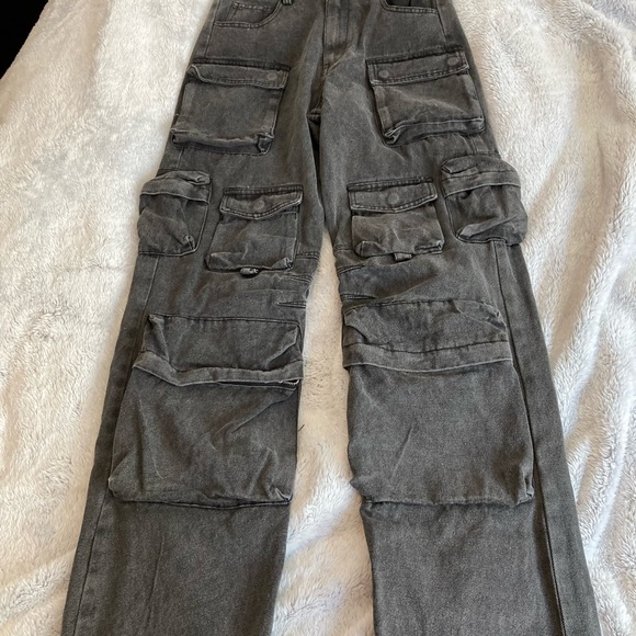 LUXE TO KILL Black Denim Cargo Pants - Picture 9 of 10